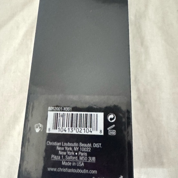 Christian Louboutin Rich Burgundy Lipstick - Picture 7 of 8